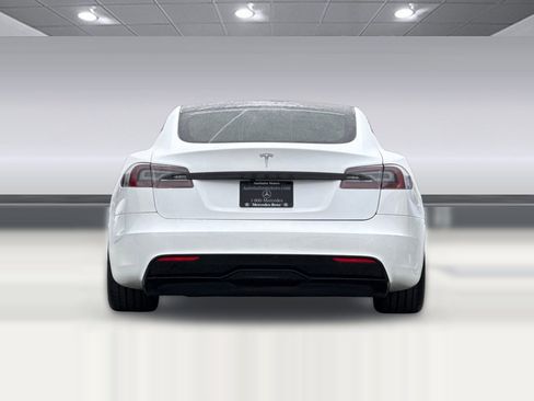 Used 2022 Tesla Model S AWD image 8