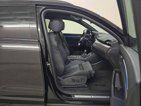 Used 2023 Audi Q3 2.0T Premium Plus w/ Premium Plus Package image 8