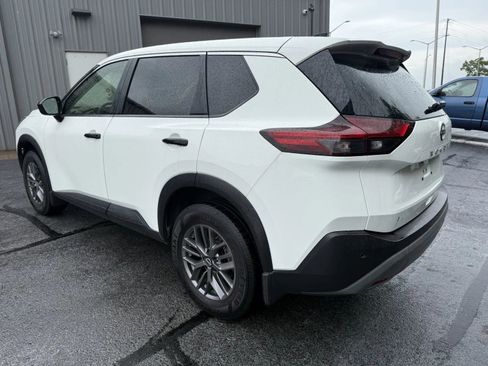 Used 2023 Nissan Rogue S FWD image 2
