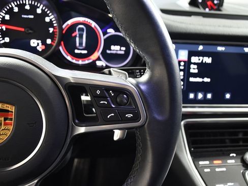 Used 2020 Porsche Panamera 4S image 30