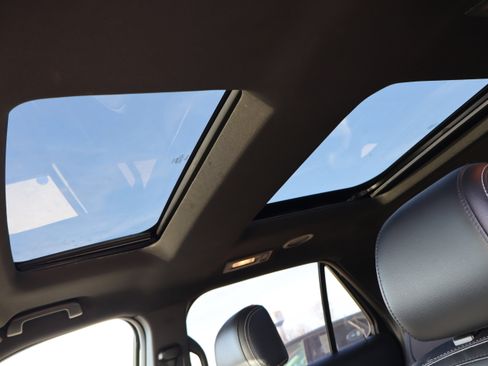 Used 2017 Ford Explorer Limited w/ Equipment Group 301A image 30