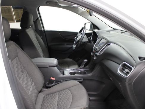 Used 2020 Chevrolet Equinox LT FWD image 25