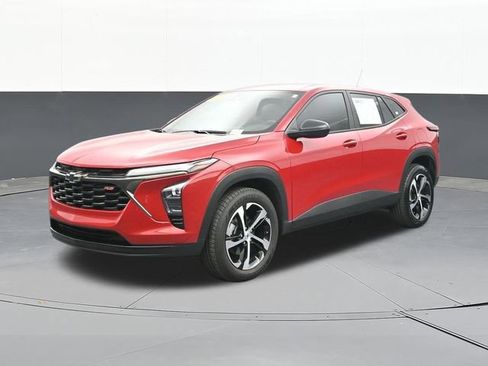 Used 2026 Chevrolet Trax RS FWD image 6