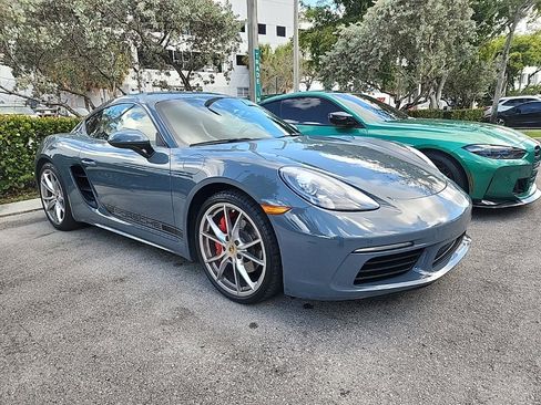 Used 2018 Porsche 718 Cayman S image 1