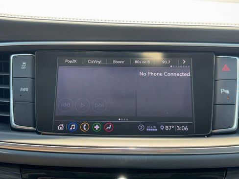 Used 2020 Buick Enclave Essence AWD/4WD image 20