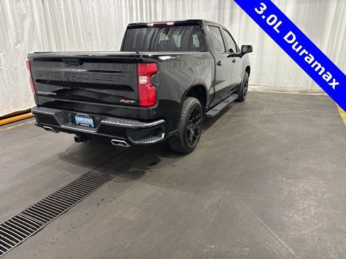 Certified 2022 Chevrolet Silverado 1500 RST image 3