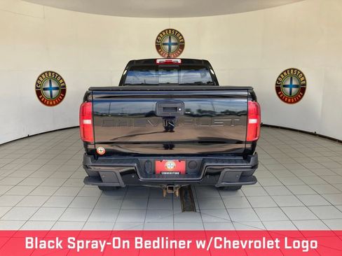 Used 2021 Chevrolet Colorado Z71 w/ Z71 Midnight Edition AWD/4WD image 18