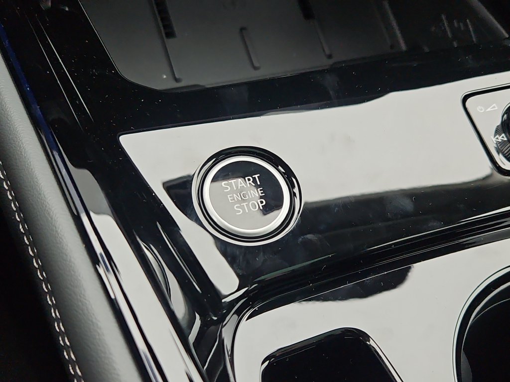 New 2026 Audi Q3 quattro 2.0T AWD/4WD image 17