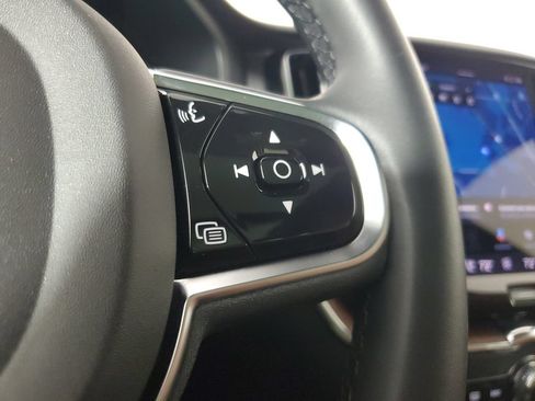 Used 2023 Volvo XC60 B5 Plus w/ Climate Package FWD image 28