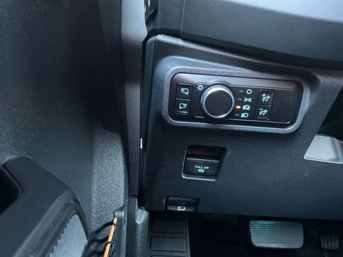 Used 2024 Ford Bronco Badlands image 22