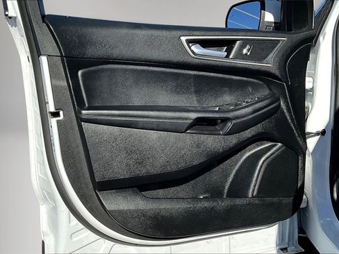 Used 2024 Ford Edge SEL image 20