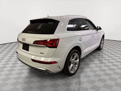Used 2023 Audi Q5 2.0T Premium Plus w/ Premium Plus Package AWD/4WD image 2