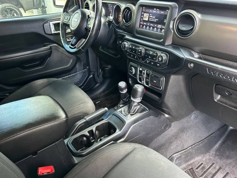 Used 2019 Jeep Wrangler Unlimited Sport S AWD/4WD image 17
