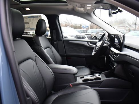 New 2026 Ford Escape Base w/ PHEV Premium Package image 16