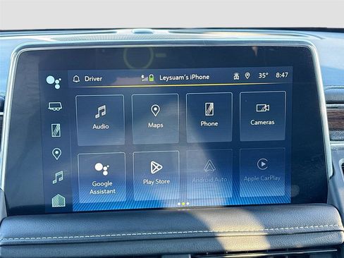 Used 2023 Chevrolet Suburban Premier image 16