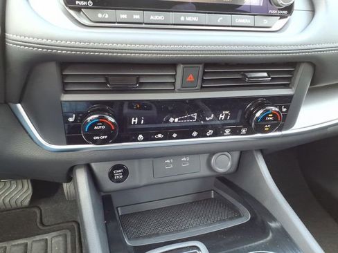 New 2026 Nissan Rogue SV image 11