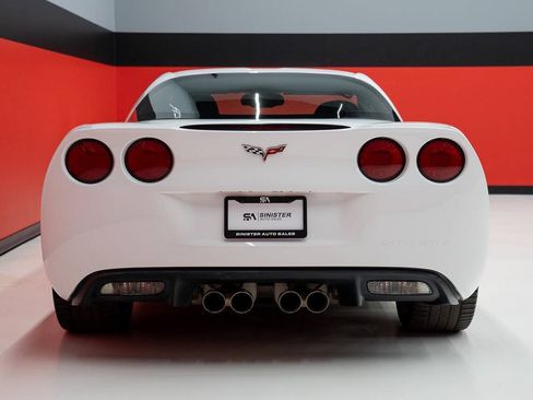 Used 2009 Chevrolet Corvette Coupe w/ Z51 Performance Package RWD image 53