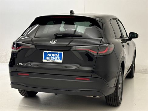 Certified 2026 Honda HR-V LX image 10