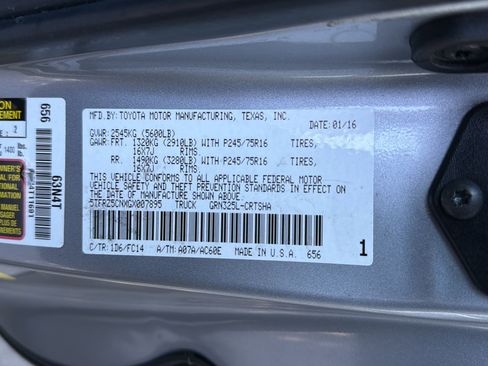 Used 2016 Toyota Tacoma SR5 w/ SR5 Appearance Package (SN) RWD image 35