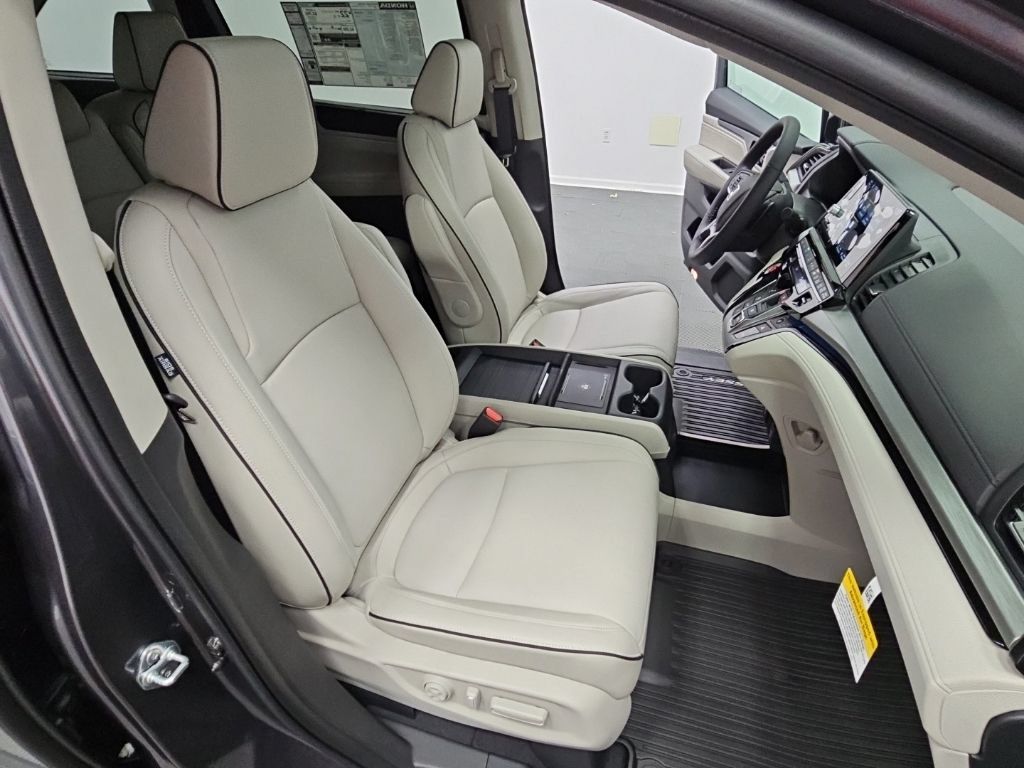 New 2026 Honda Odyssey Touring image 40