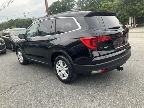 Used 2017 Honda Pilot LX image 6