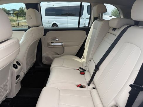 Certified 2020 Mercedes-Benz GLB 250 4MATIC image 17