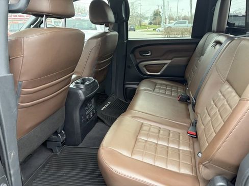 Used 2021 Nissan Titan Platinum Reserve w/ Moonroof Package image 38