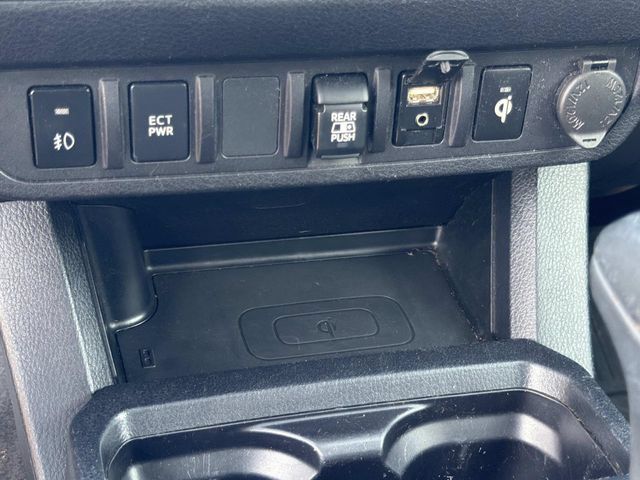 Used 2019 Toyota Tacoma TRD Off-Road AWD/4WD image 24