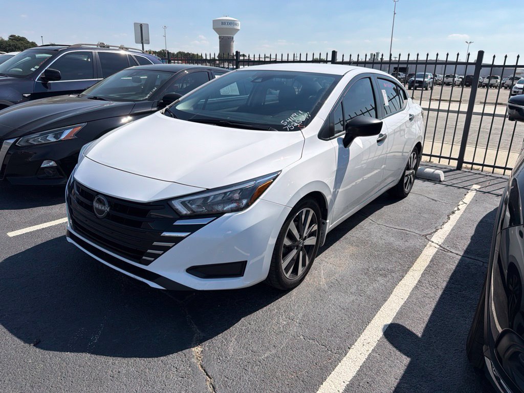 Used 2025 Nissan Versa S w/ Trunk Package FWD image 1