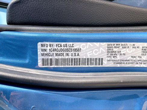 Used 2025 Dodge Durango GT AWD/4WD image 37
