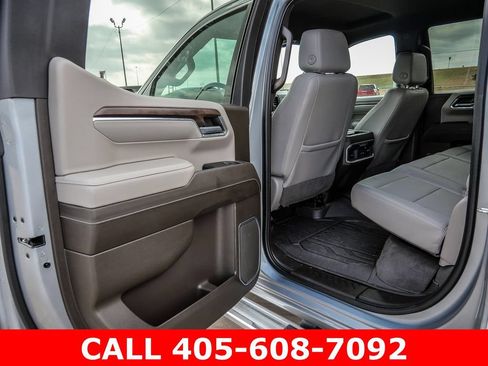 Used 2023 GMC Sierra 1500 SLT w/ SLT Premium Package AWD/4WD image 39