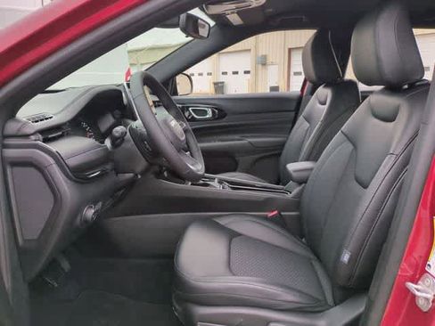 New 2026 Jeep Compass Latitude AWD/4WD image 17