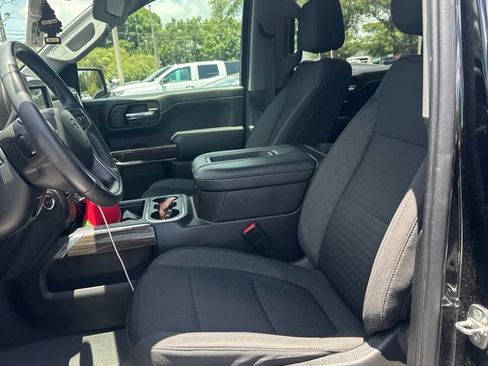 Used 2022 Chevrolet Silverado 1500 RST AWD/4WD image 9