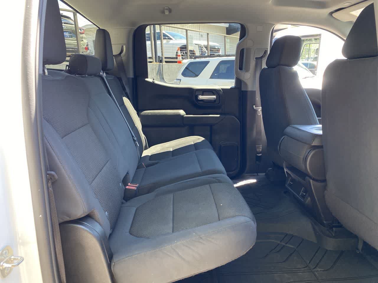 Used 2020 Chevrolet Silverado 1500 Custom w/ Custom Value Package AWD/4WD image 17