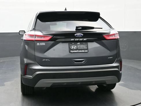 Used 2024 Ford Edge SEL w/ Convenience Package image 4