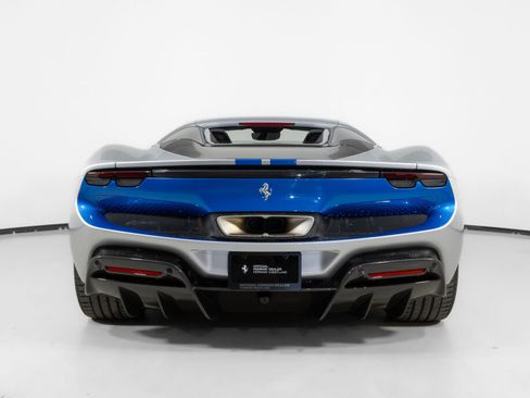 Used 2023 Ferrari 296 GTS image 9