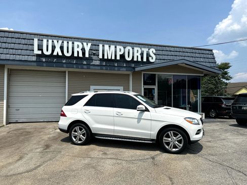 Used 2014 Mercedes-Benz ML 350 4MATIC w/ Premium 1 Package image 3