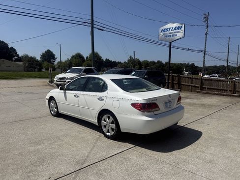 Used 2005 Lexus ES 330 FWD image 5