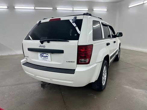 Used 2005 Jeep Grand Cherokee Laredo AWD/4WD image 13