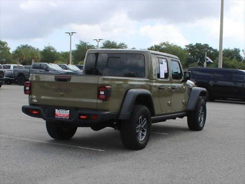 Certified 2025 Jeep Gladiator Mojave w/ Convenience Group AWD/4WD image 3