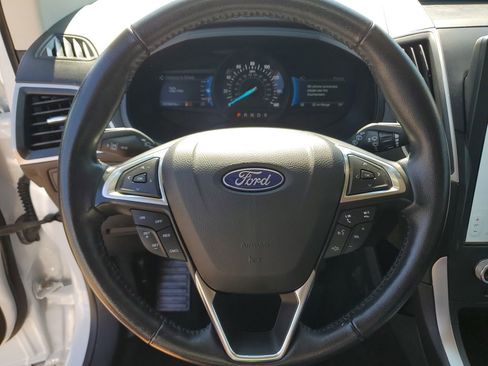 Used 2023 Ford Edge SEL image 19