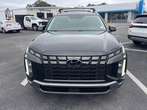 Used 2023 Hyundai Palisade SEL w/ Premium Package image 2
