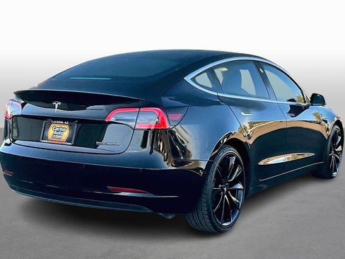 Used 2018 Tesla Model 3 Long Range image 2