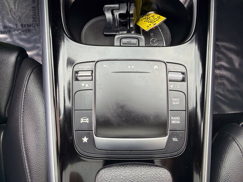 Used 2022 Mercedes-Benz GLA 250 4MATIC image 37