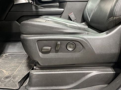 Used 2021 Chevrolet Tahoe Z71 w/ Z71 Signature Package AWD/4WD image 25