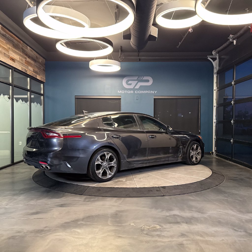 Used 2020 Kia Stinger GT-Line RWD image 3