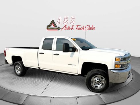 Used 2019 Chevrolet Silverado 2500 W/T AWD/4WD image 1