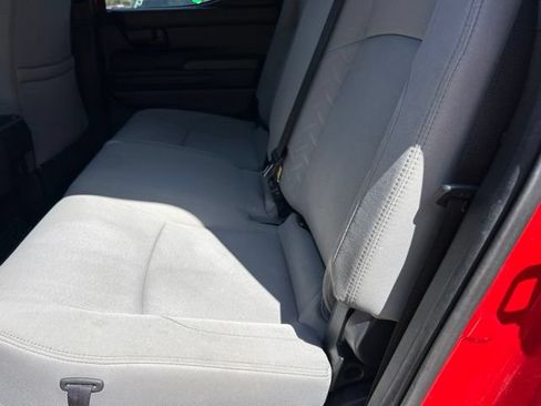 Used 2024 Toyota Tacoma SR5 AWD/4WD image 12