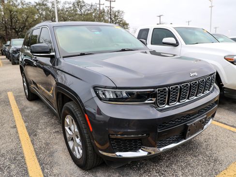Used 2023 Jeep Grand Cherokee L Limited image 5