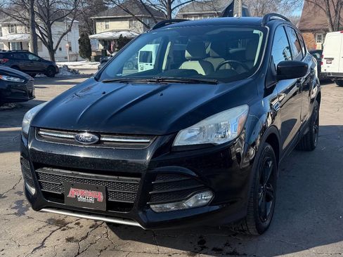 Used 2016 Ford Escape SE w/ SE Leather Comfort Package image 4